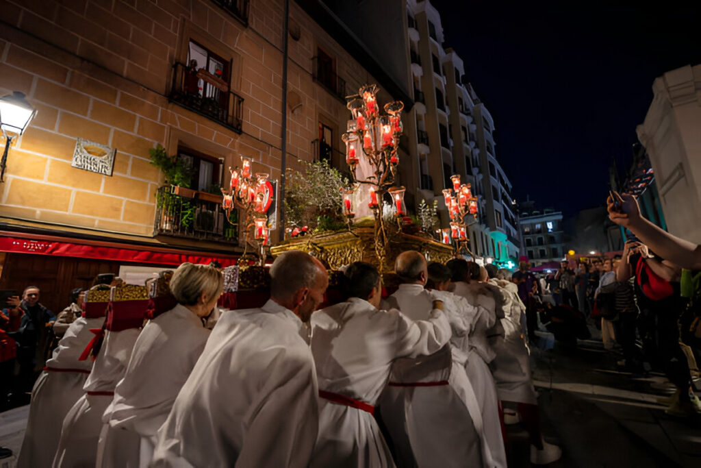 Exploring Portuguese Traditions and Festivals as a Golden Visa Holder