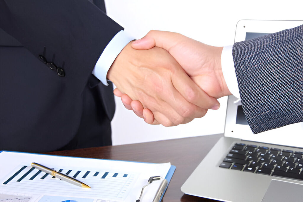 How Do Corporate Lawyers in Spain Assist with Business Transactions?