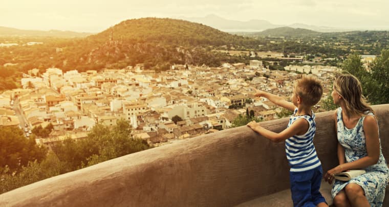 Bringing Your Family with the Spanish Digital Nomad Visa